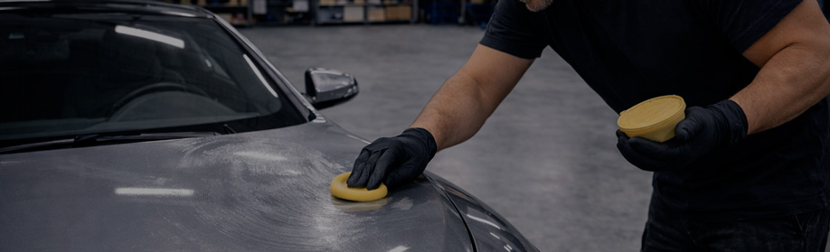 Покрытие автомобиля воском